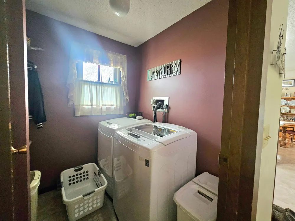306 Enterprise Drive Mooreton, ND 58061