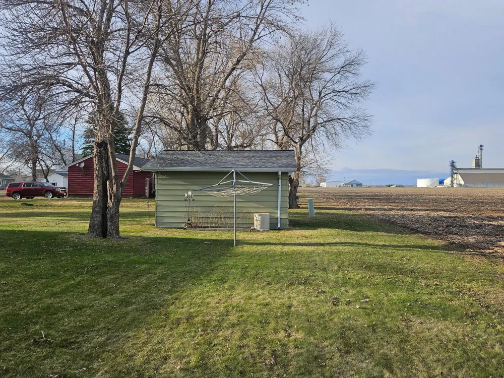 306 Enterprise Drive Mooreton, ND 58061