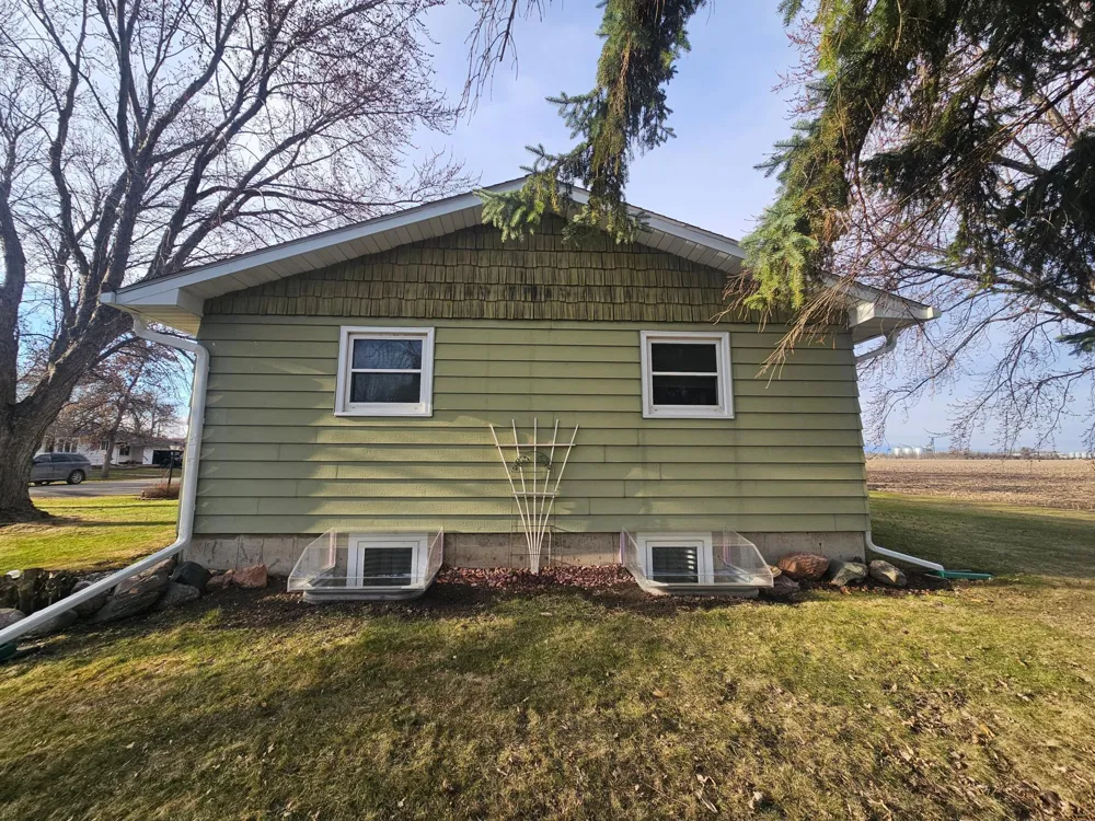 306 Enterprise Drive Mooreton, ND 58061