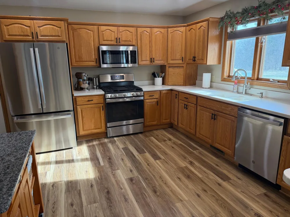 16612 670th Avenue Alden, MN 56009