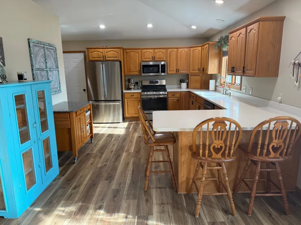 16612 670th Avenue Alden, MN 56009