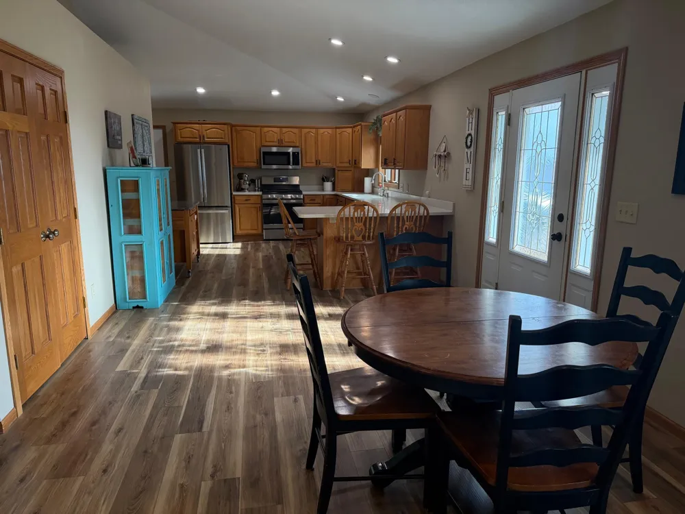 16612 670th Avenue Alden, MN 56009