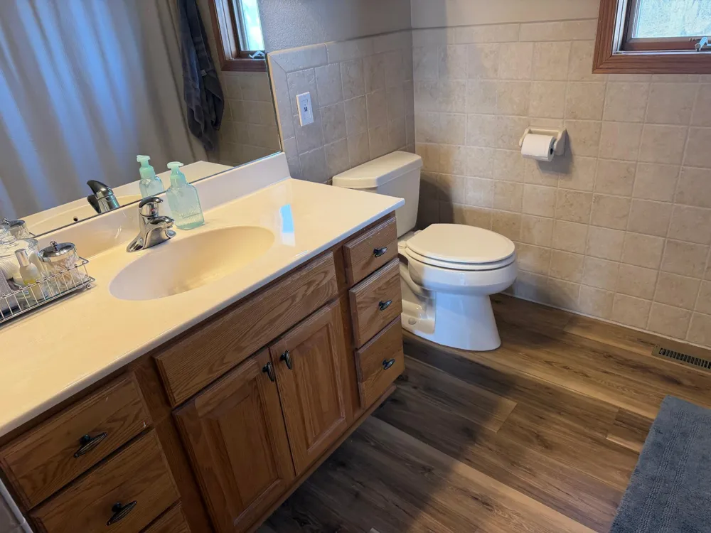16612 670th Avenue Alden, MN 56009