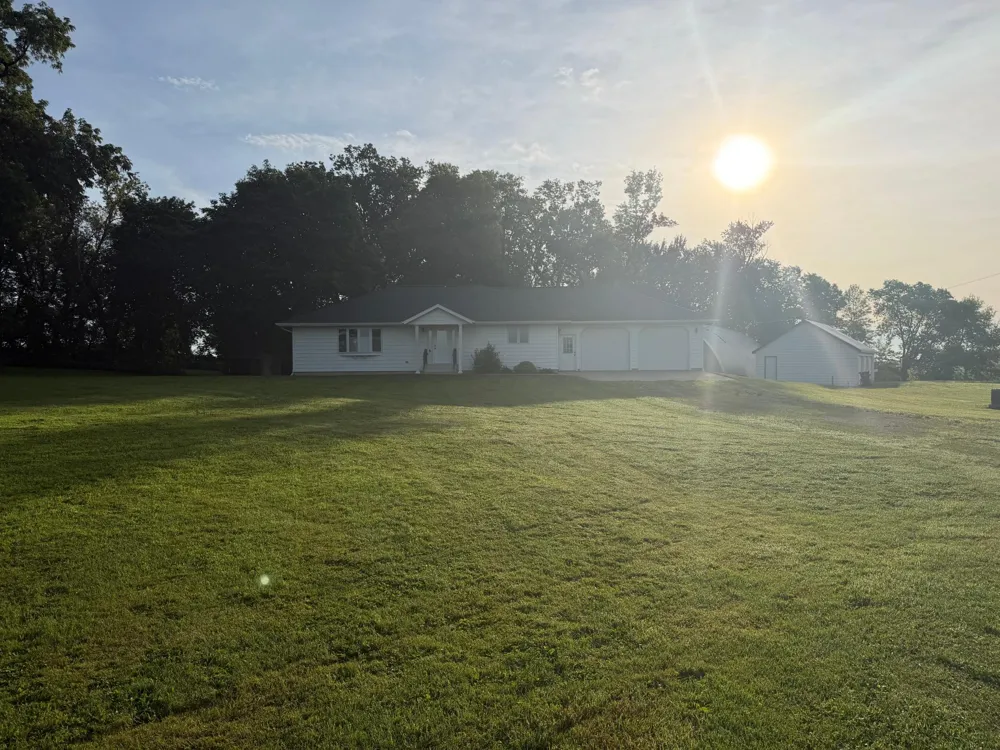16612 670th Avenue Alden, MN 56009