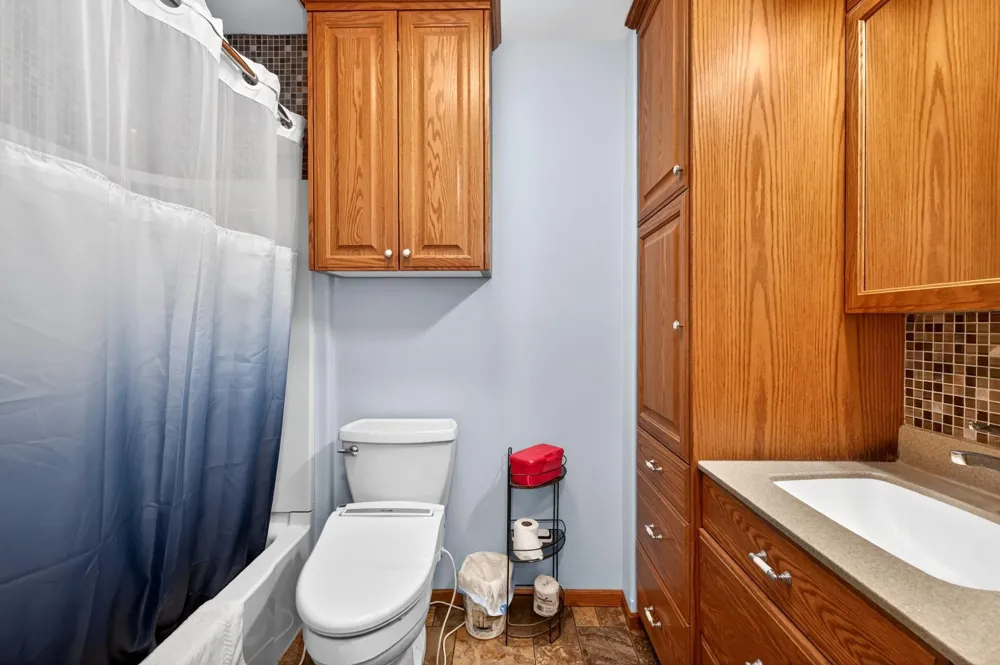 202 3rd Avenue SE Barnesville, MN 56514
