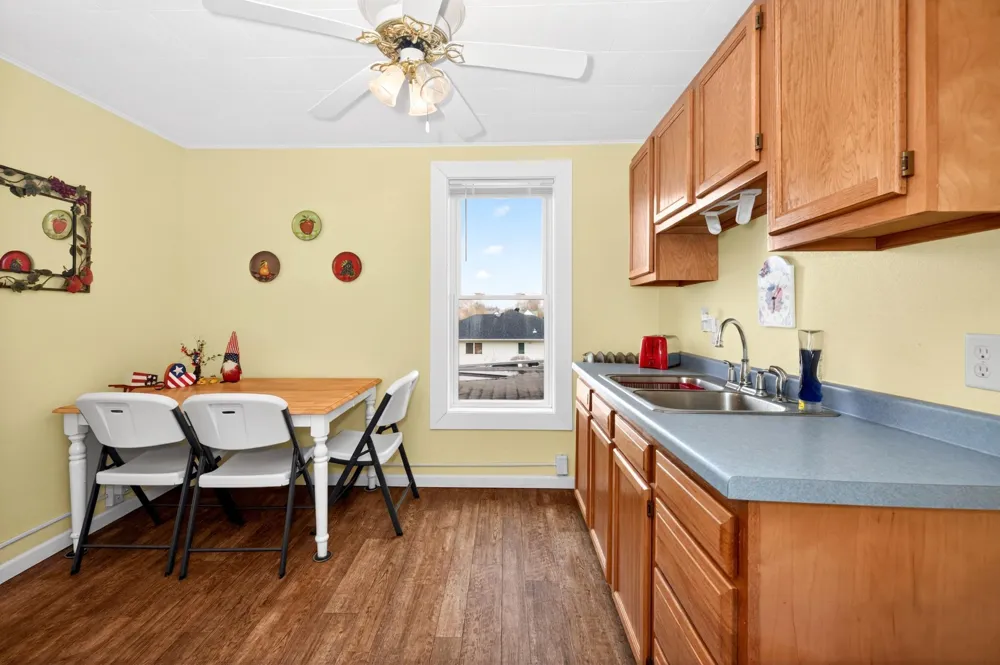 202 3rd Avenue SE Barnesville, MN 56514