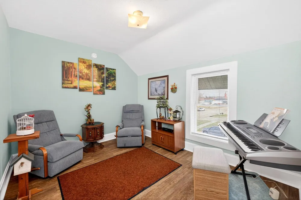 202 3rd Avenue SE Barnesville, MN 56514