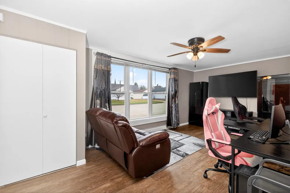 202 3rd Avenue SE Barnesville, MN 56514