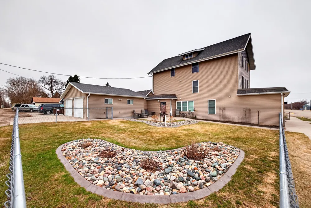 202 3rd Avenue SE Barnesville, MN 56514