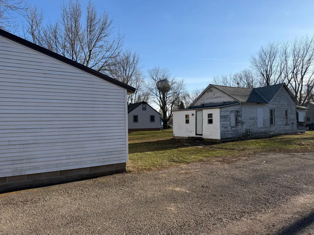 125 2nd Street Eagle Lake, MN 56024