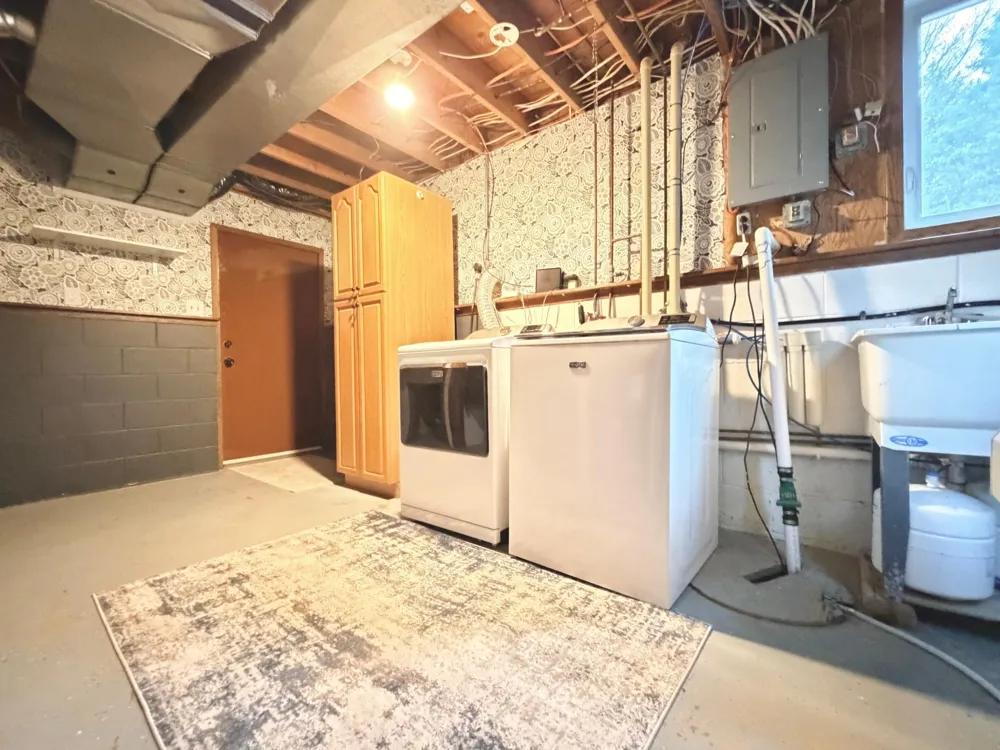 1511 Eckerson Drive Worthington, MN 56187