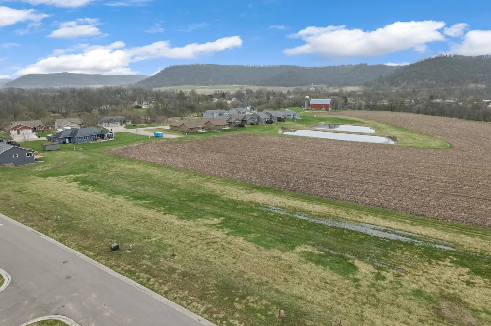 255 Pheasant Run Rollingstone, MN 55959