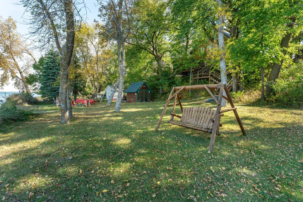 22127 Statesboro Drive Battle Lake, MN 56524