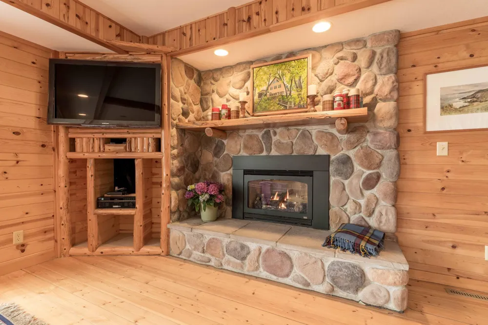 22127 Statesboro Drive Battle Lake, MN 56524