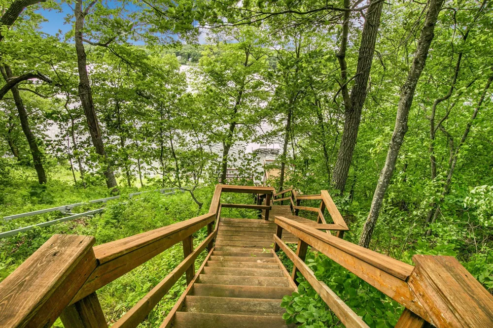 10065 Amigo Trail Grey Eagle, MN 56336