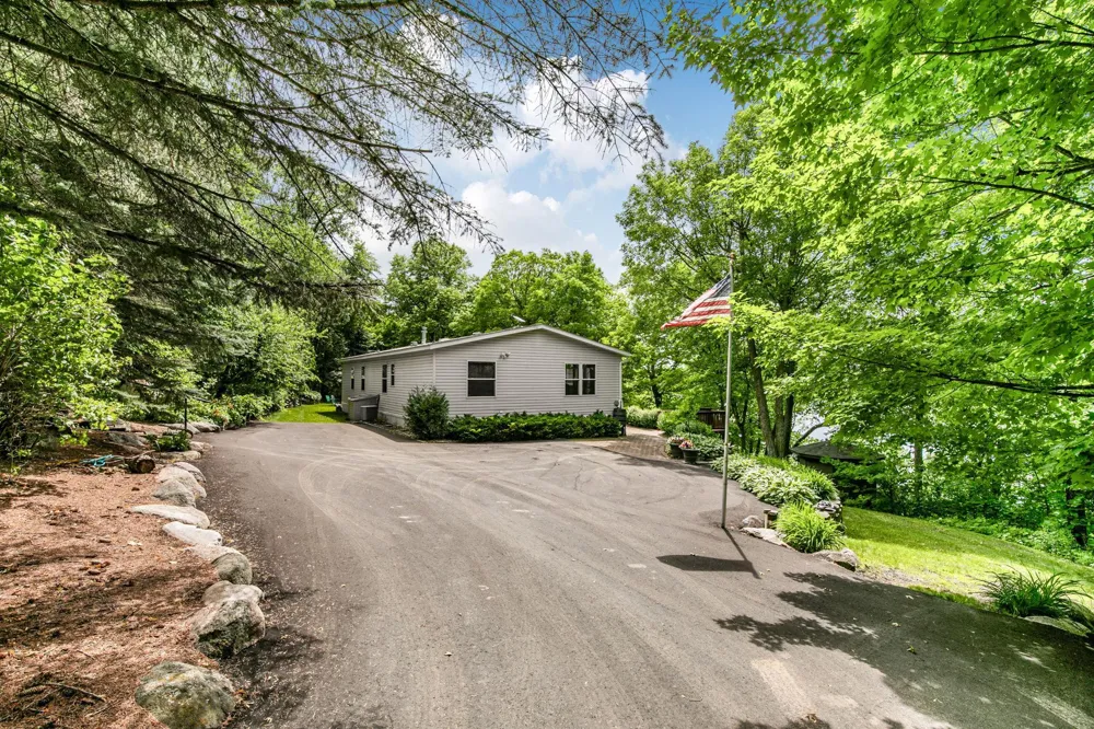 10065 Amigo Trail Grey Eagle, MN 56336