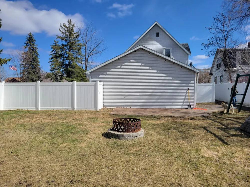 933 Labree Avenue Thief River Falls, MN 56701