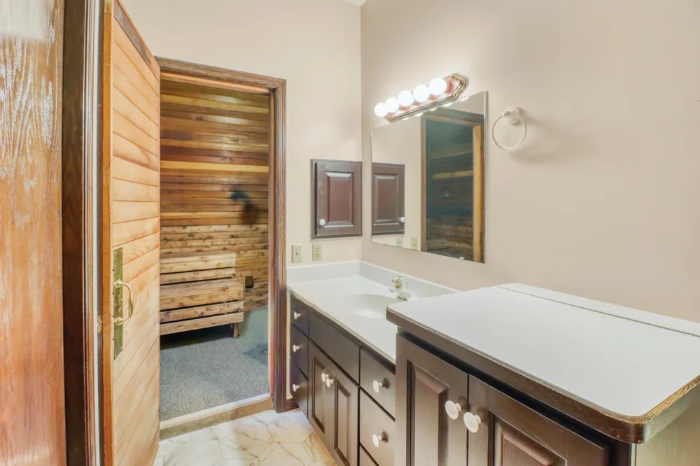 604 Pine Needle Drive Perham, MN 56573