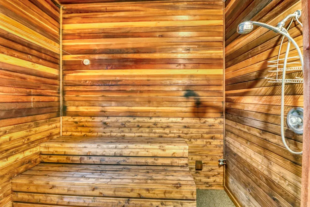 604 Pine Needle Drive Perham, MN 56573