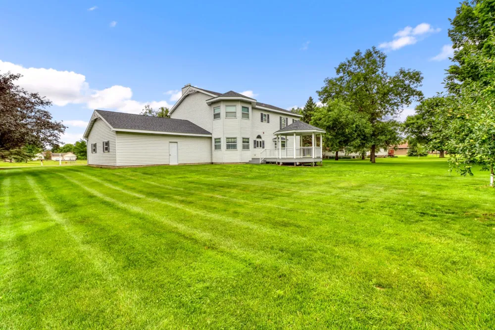 604 Pine Needle Drive Perham, MN 56573