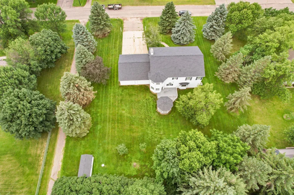 604 Pine Needle Drive Perham, MN 56573