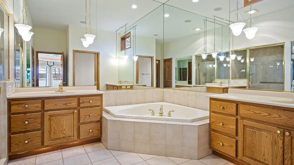 E5110 Interlachen Boulevard Eleva, WI 54738