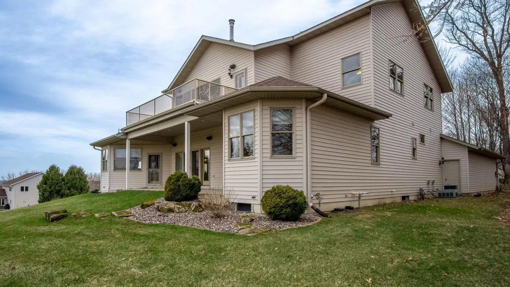 E5110 Interlachen Boulevard Eleva, WI 54738