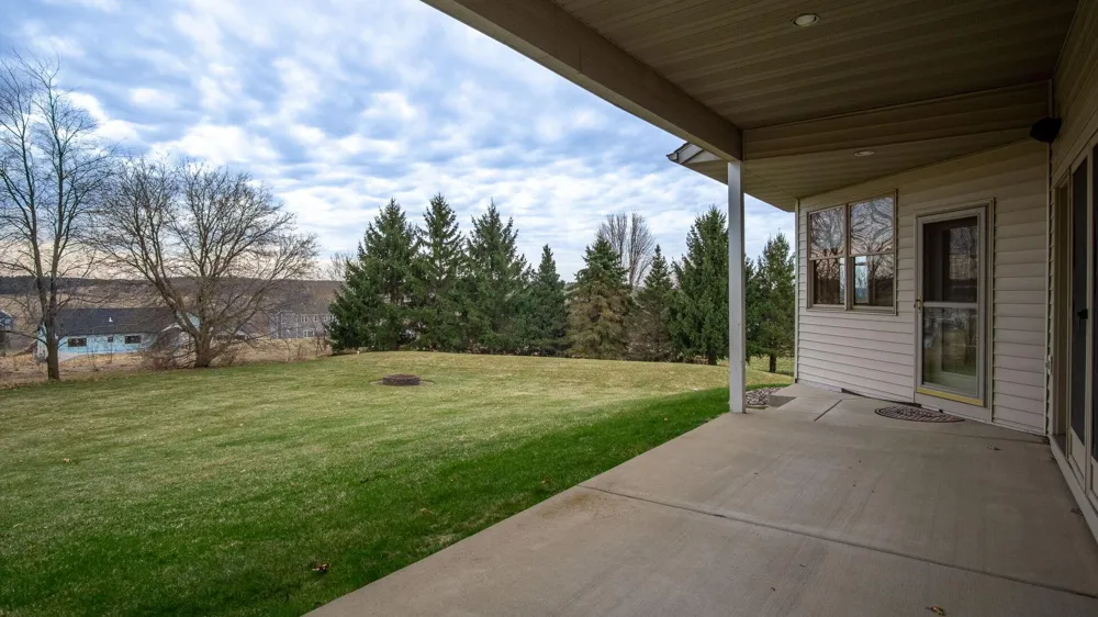 E5110 Interlachen Boulevard Eleva, WI 54738