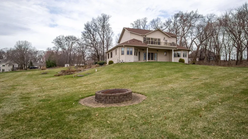 E5110 Interlachen Boulevard Eleva, WI 54738