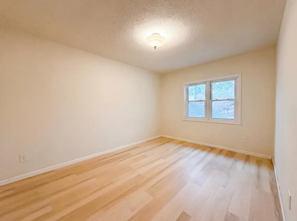 6475 Grandview Drive Eden Prairie, MN 55346
