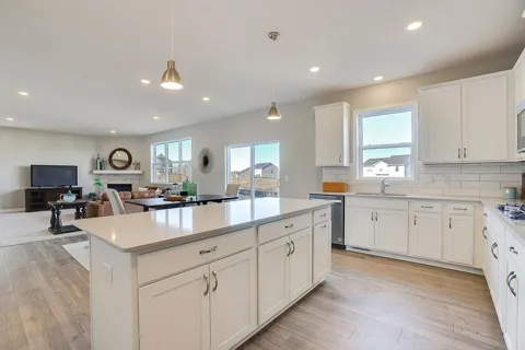 1716 Oak Creek Pass