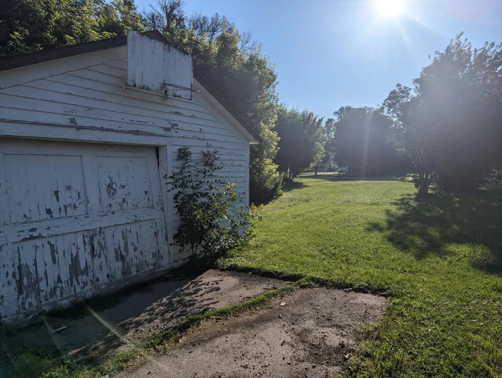 412 LANGER AVENUE S Casselton, ND 58012
