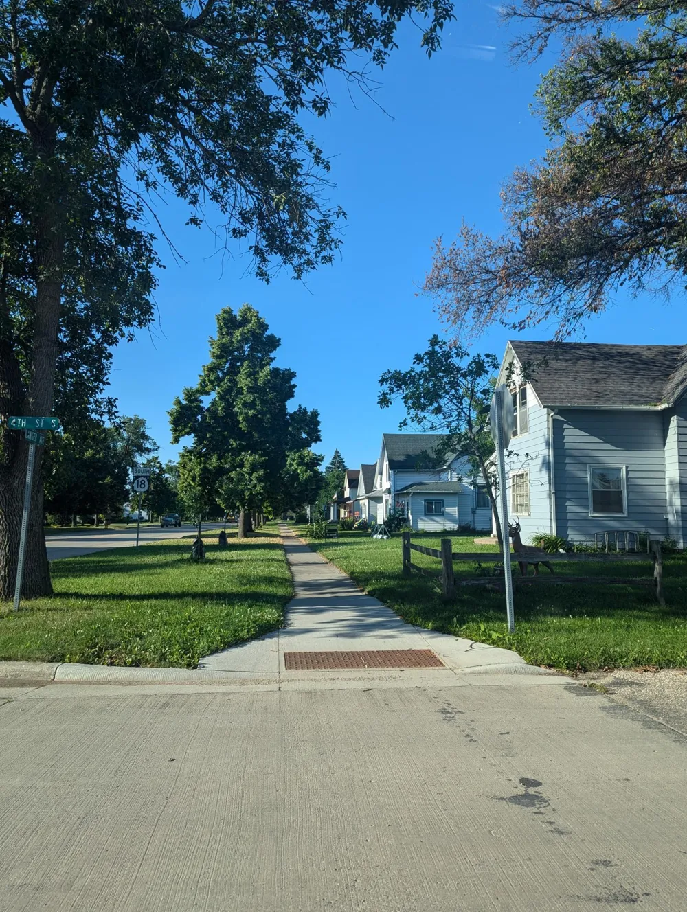 412 LANGER AVENUE S Casselton, ND 58012