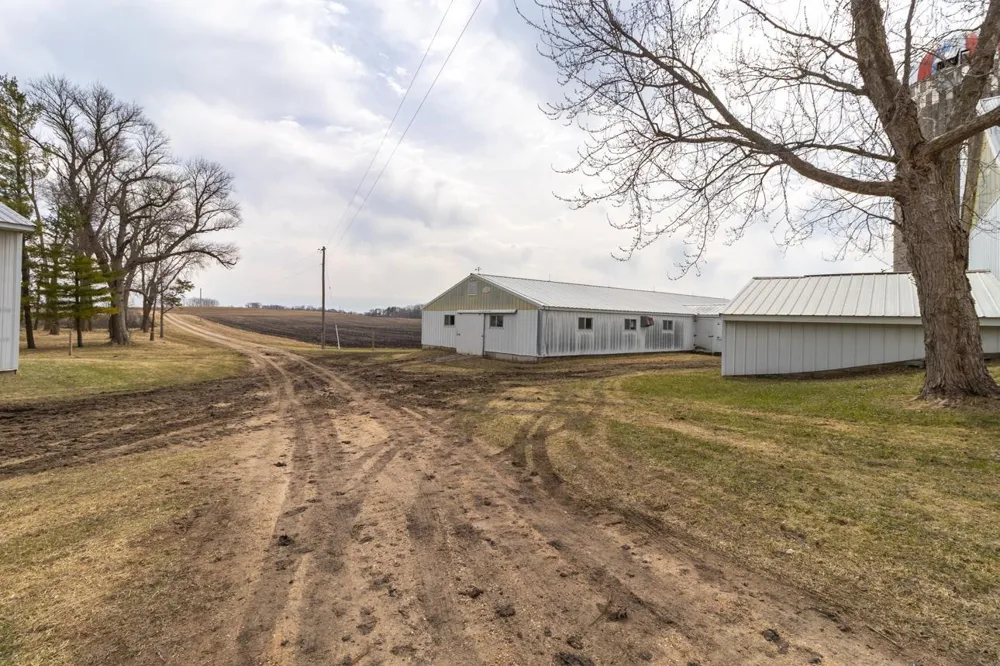 16827 Walden Avenue Hutchinson, MN 55350