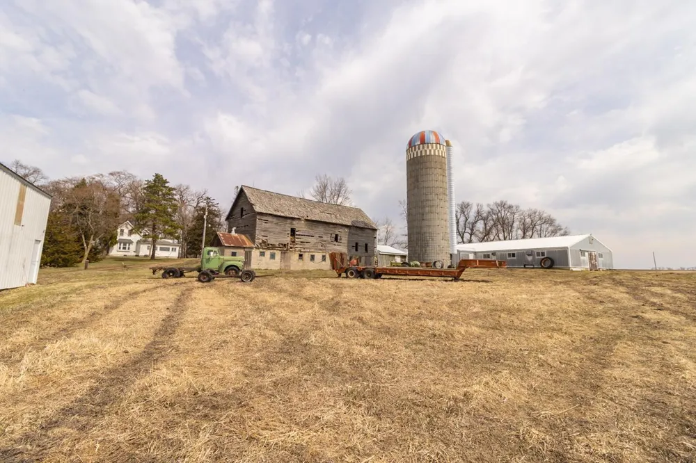 16827 Walden Avenue Hutchinson, MN 55350