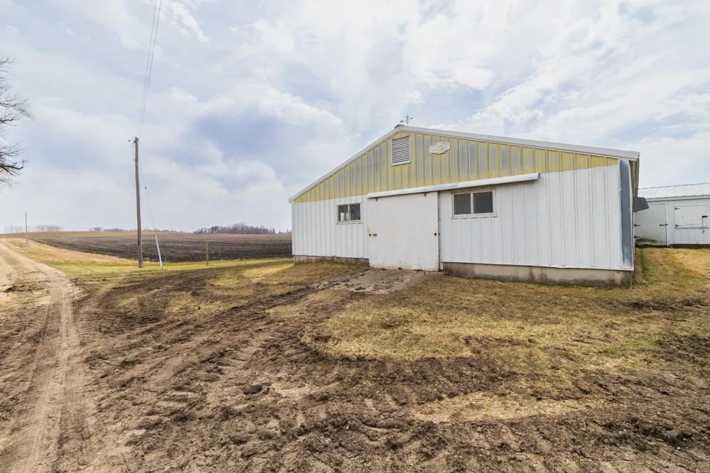 16827 Walden Avenue Hutchinson, MN 55350