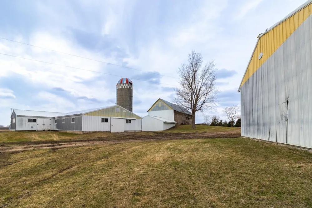 16827 Walden Avenue Hutchinson, MN 55350