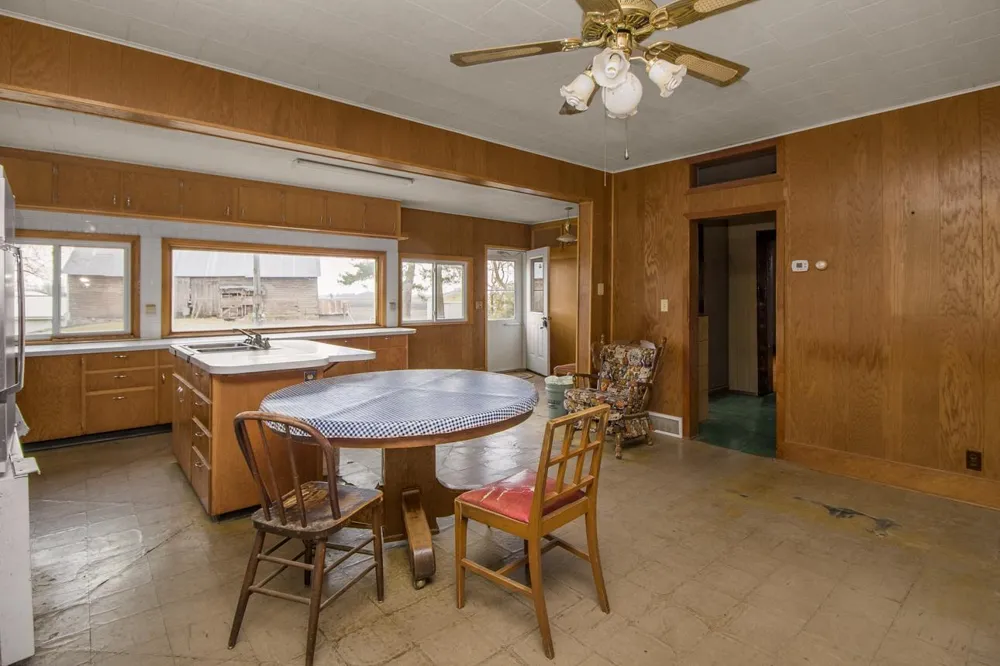 16827 Walden Avenue Hutchinson, MN 55350