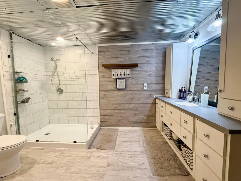 3874 Airway Lane NE Alexandria, MN 56308