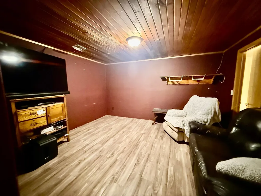3874 Airway Lane NE Alexandria, MN 56308