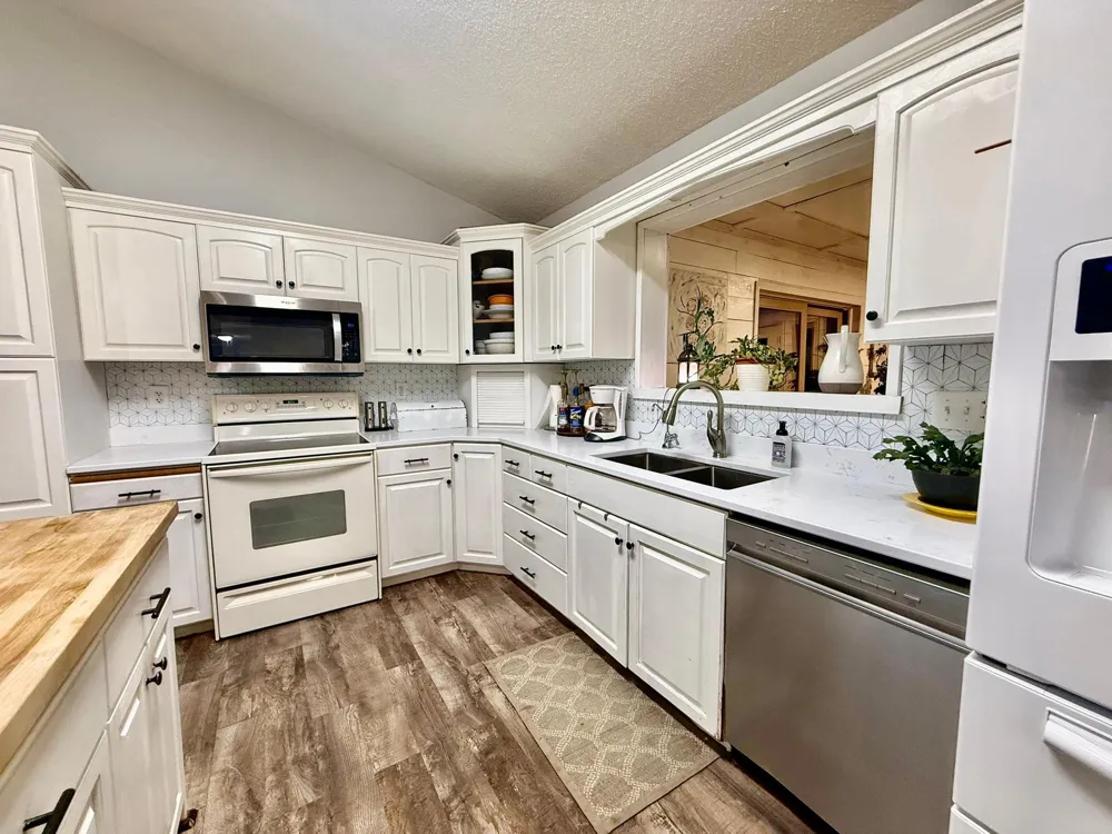 3874 Airway Lane NE Alexandria, MN 56308