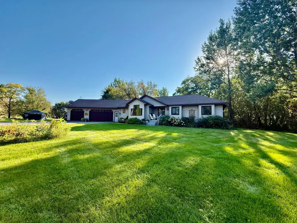 3874 Airway Lane NE Alexandria, MN 56308