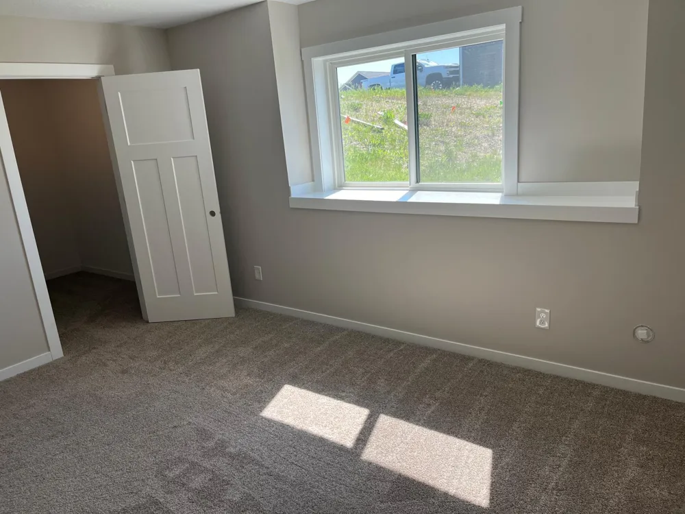 2018 Douglas Trail Drive SE Pine Island, MN 55963