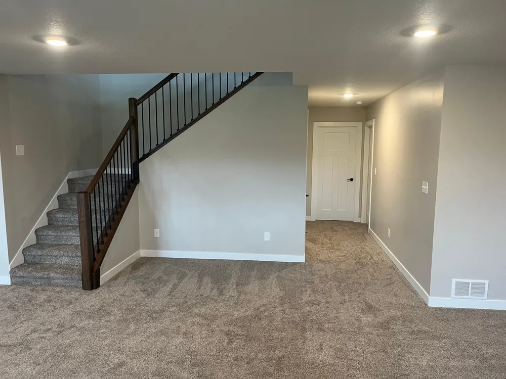 2018 Douglas Trail Drive SE Pine Island, MN 55963
