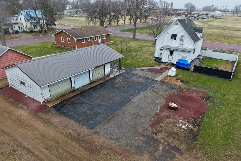 736 Cedar Avenue Westbrook, MN 56183