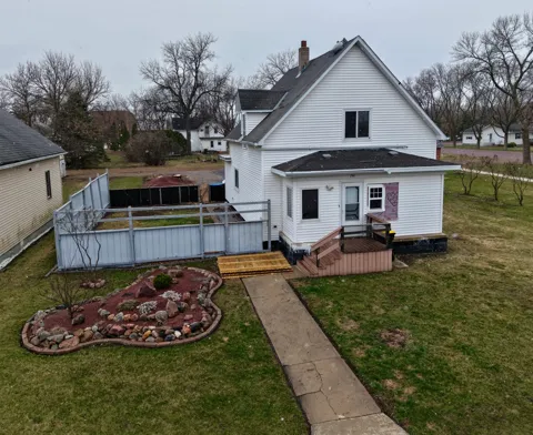 736 Cedar Avenue