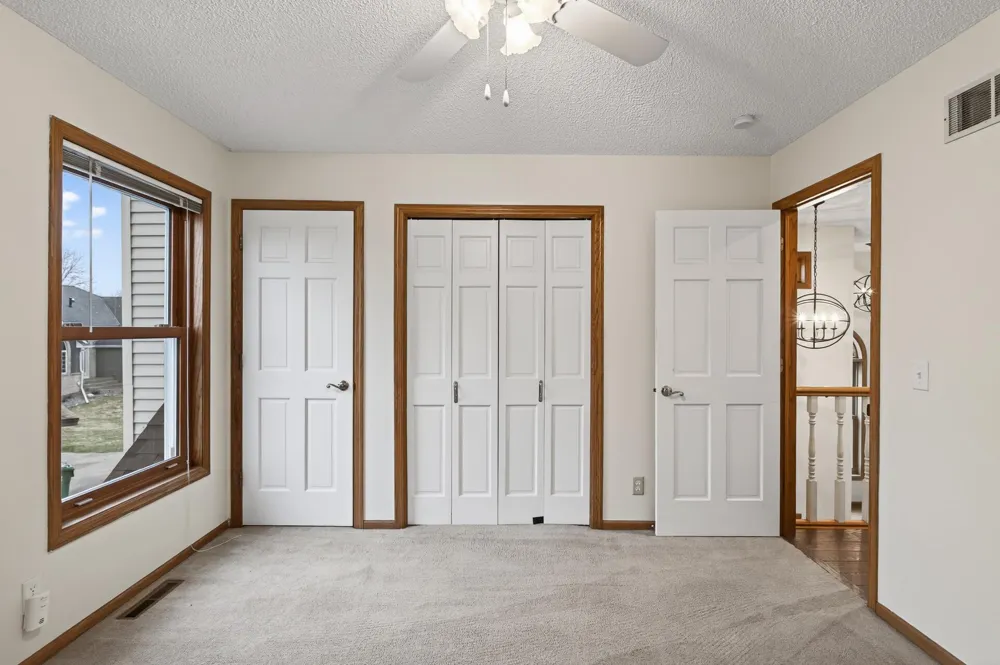 8057 Garfield Street NE Spring Lake Park, MN 55432