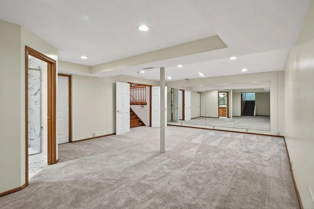 8057 Garfield Street NE Spring Lake Park, MN 55432