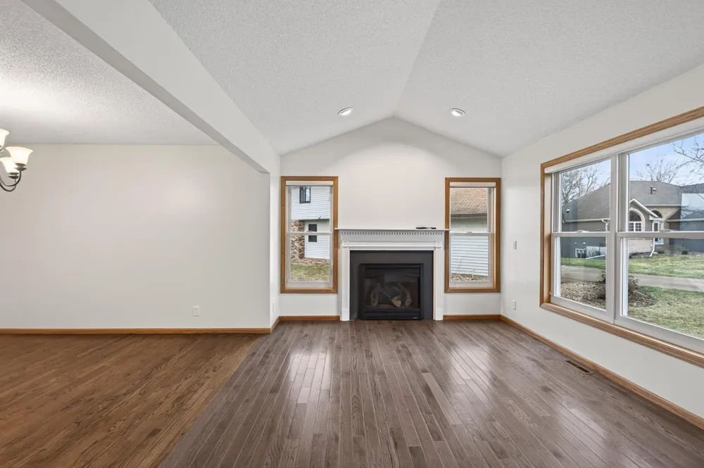 8057 Garfield Street NE Spring Lake Park, MN 55432