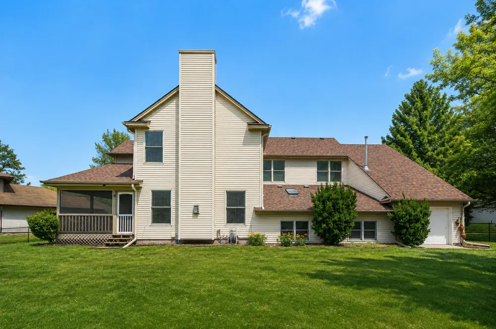 8057 Garfield Street NE Spring Lake Park, MN 55432
